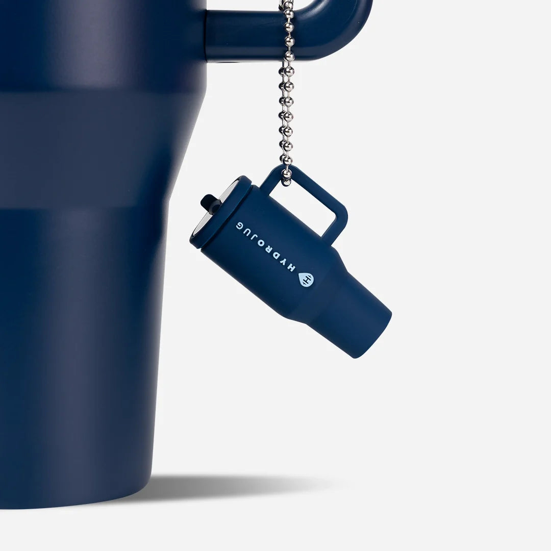 traveler-keychain-q7 Web-TravelerKeychainPhotos-Navy2.webp